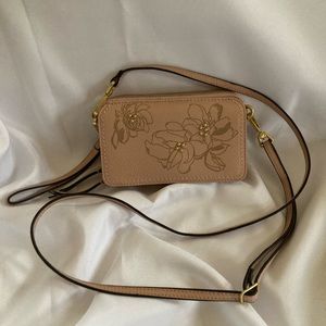 Vera Bradley Leather Mallory RFID All in One Pink Sand Crossbody. Beautiful.